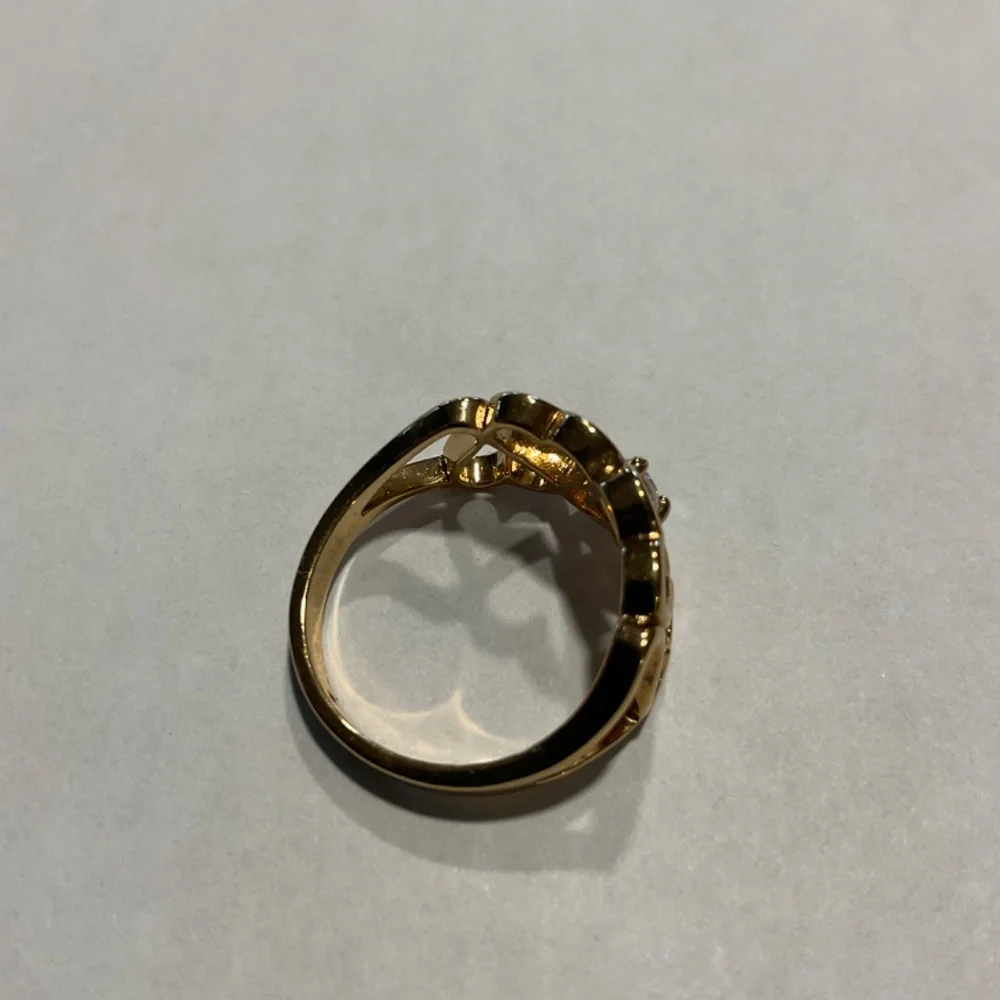 Heart Ring with a Diamond - Picture 9 of 12